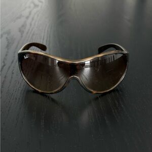 Ray-Ban Tortoise Shell Oversized Sunglasses